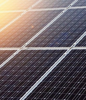 Die beste Batterie für Ihr Solarsystem: Warum LiFePO₄ die smarte Wahl ist